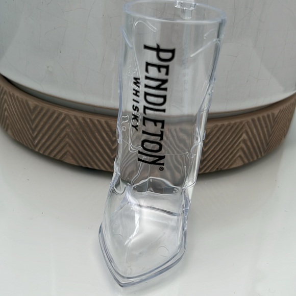 Bundle of 5 plastic Pendleton Cowboy Boot Shot Glasses - Picture 1 of 4